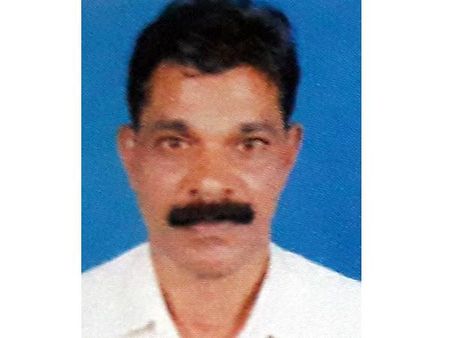 മക്കളെ സ്‌കൂള്‍ ബസ് കയറ്റാന്‍ വന്ന അഭിഭാഷകന്‍ റോഡില്‍ കുഴഞ്ഞ് വീണു മരിച്ചു: സംഭവം മലപ്പുറത്ത്!