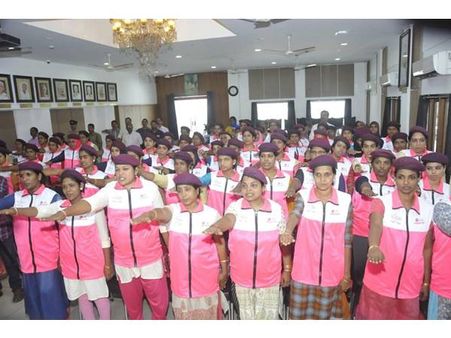 ദുരന്തമുഖങ്ങളില്‍ സ്ത്രീകള്‍ എവിടെ എന്നു ചോദിക്കുന്നവര്‍ അറിയാന്‍: കോഴിക്കോട്ടെ ഒരുക്കങ്ങള്‍ ഇങ്ങനെ!