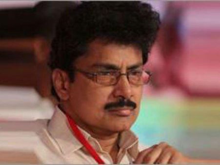 പി കെ ശശിക്ക് ക്ലീൻ ചിറ്റ്? പാർട്ടി പരിപാടികളിൽ വീണ്ടും സജീവം