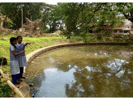 വടകരയിലെ റെയിൽവേ കുളം സംരക്ഷണം: പഠന റിപ്പോർട്ട് തയ്യാറാക്കി വിദ്യാർഥികൾ,