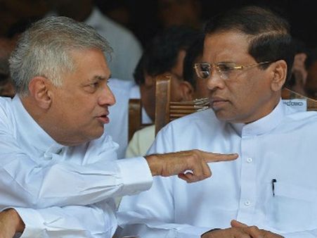 ഔദ്യോഗിക വസതി വിടാതെ റെനില്‍: കോടതി വിധിക്ക് കാത്ത് പോലീസ്!! പോലീസ് ഉദ്യോഗസ്ഥരുടെ അവധി റദ്ദാക്കി!!