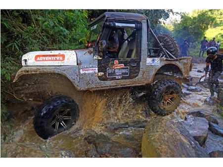 സാഹസിക വിസ്മയം തീര്‍ത്ത് മഹിന്ദ്ര ഗ്രെയ്റ്റ് എസ്‌കേപ്പിന് സമാപനം, വെല്ലുവിളി തീർത്ത് മഴ....