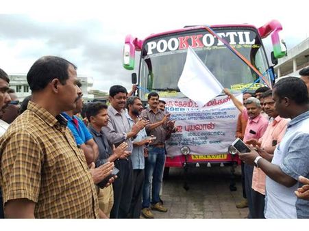 പ്രളയത്തില്‍ സഹായിച്ചവര്‍ക്ക് വയനാടിന്റെ കൈത്താങ്ങ്: ഗജ ദുരിതബാധിതര്‍ക്ക് സഹായവുമായി ജില്ലാഭരണകൂടം