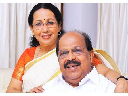 ക്യാംപസിലെ മോറൽ പൊലീസിങ്, ഭാര്യയെ സംരക്ഷിക്കാൻ മന്ത്രി ജി.സുധാകരൻ വെട്ടിനിരത്തിയത് എസ്എഫ്ഐ നേതാക്കളെ