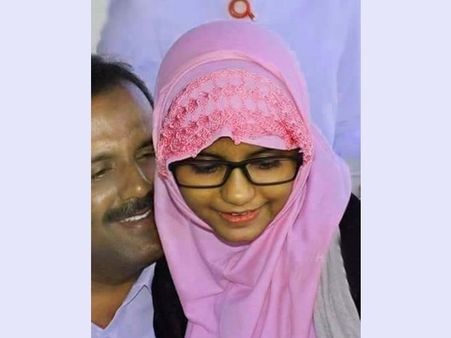 ദുബായില്‍ നടക്കുന്ന ഇന്റര്‍നാഷണല്‍ ഹോളി ഖുര്‍ആന്‍ മത്സരത്തില്‍ ഇന്ത്യയെ പ്രതിനിധികരിച്ച് മലപ്പുറത്തെ കൊച്ചു മിടുക്കിയും; 70 രാജ്യങ്ങളില്‍ നിന്നുള്ള മത്സരാര്‍തികളാണ് പങ്കെടുക്കുന്നത്