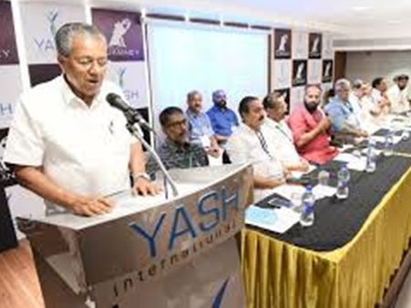 ക്വിക്ക് റെസ്‌പോണ്‍സ് ടീം ഉള്‍പ്പെടെ മുഖ്യമന്ത്രി തോക്കിന്‍ വലയത്തില്‍; സംശയമുള്ളവരെയെല്ലാം മാറ്റി