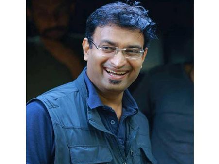 എന്നാല്‍ ഒന്നു കോടതിയില്‍ വരുമോ..? കലക്റ്റര്‍ ബ്രോയെ വെല്ലുവിളിച്ച് കെ.എം ബഷീര്‍