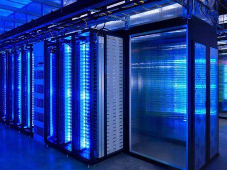 മനുഷ്യമസ്തിഷ്‌കവും ടെക്‌നോളജിയും സ്‌പൈനേക്കര്‍ എന്ന ന്യൂറോമോര്‍ഫിക് സൂപ്പര്‍ കമ്പ്യൂട്ടര്‍