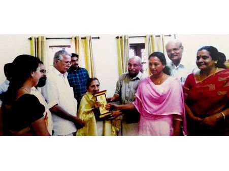 അക്ഷര സാഗരം മികവുത്സവം പരീക്ഷയില്‍ സാക്ഷരത വിഭാഗത്തില്‍ നൂറ് ശതമാനം മാര്‍ക്ക് നേടി: 91കാരിക്ക് ഉജ്വല വിജയം