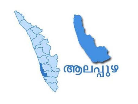 ആലപ്പുഴ പുളിങ്കുന്നില്‍ ഐസ്‌ക്രീം പാര്‍ലറില്‍ പൊട്ടിത്തെറി: മൂന്നു കടകള്‍ക്ക് നാശനഷ്ടം!