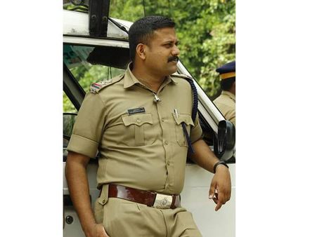 എസ്ഐ രഞ്ജിത്ത് ഇനി ഡോ.ആര്‍ രഞ്ജിത്ത്: ഡോക്ടറേറ്റ് ഫാർമസ്യൂട്ടിക്കൽ കെമിസ്ട്രിയിൽ!
