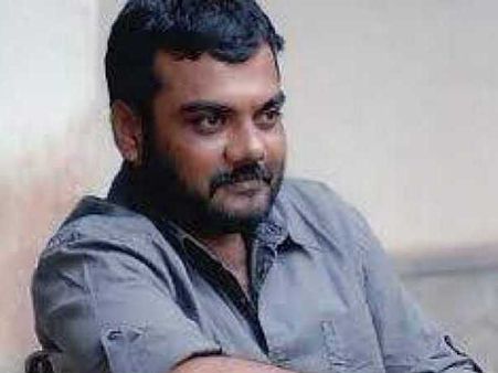 ദളിത് വിരുദ്ധ പരാമര്‍ശം.... സാഹിത്യകാരന്‍ സന്തോഷ് എച്ചിക്കാനം അറസ്റ്റില്‍