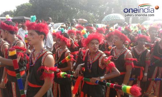 സംസ്ഥാന സ്‌കൂള്‍ കലോത്സവം: വേദികള്‍ക്കു പേരിട്ടു, ഉത്തരാസ്വയംവരം' മുതല്‍ 'ഇതാ ഇവിടെ വരെ' വരെ