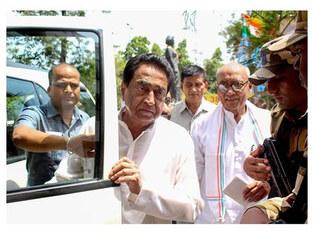 ജനപ്രിയ പദ്ധതികൾ ഫലം കാണില്ല; മധ്യപ്രദേശിൽ കോൺഗ്രസിന് ഭരണം പോകും, കേന്ദ്രം വിചാരിച്ചാൽ, വെല്ലുവിളി