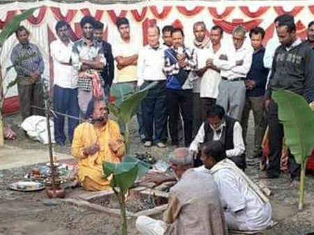 ക്രിസ്ത്യാനികള്‍ കൂട്ടത്തോടെ മതംമാറുന്നു; ത്രിപുരയില്‍ വിഎച്ച്പിയുടെ നേതൃത്വത്തില്‍ മതംമാറ്റം