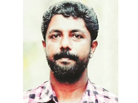 ഗ്രാനൈറ്റ് പാളികൾക്കടിയിൽപ്പെട്ട് തൊഴിലാളിക്ക് ദാരുണാന്ത്യം: സംഭവം മലയിന്‍ കീഴില്‍!!