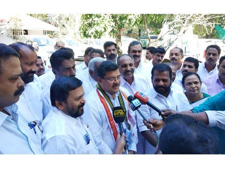 പിണറായി സർക്കാരിനെതിരെ രൂക്ഷ വിമർശനവുമായി മുകുൾ വാസ്നിക്; സര്‍ക്കാര്‍ സമീപനം നിരുത്തരവാദിത്വപരം, ബിജെപി അക്രമങ്ങൾക്ക് ജനപിന്തുണയില്ല!!