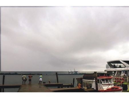 മനുഷ്യക്കടത്ത്; ചീ​ഫ് സെ​ക്ര​ട്ട​റിയുടെ യോ​ഗ​ത്തി​ൽ തീ​ര​ദേ​ശ പൊ​ലീ​സി​ന് രൂക്ഷ വി​മ​ർ​ശ​നം