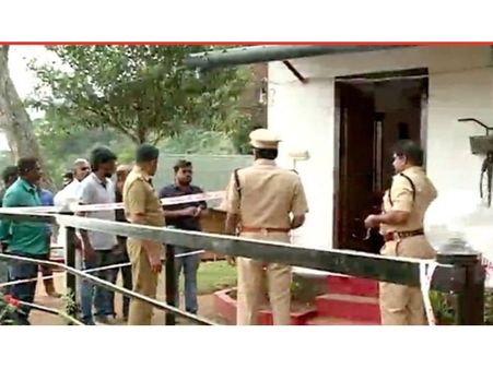 പ്രതിയെ പിടിച്ച അന്വേഷണ ഉദ്യോഗസ്ഥരെ സസ്പെന്റ് ചെയ്ത നടപടി പിന്‍വലിച്ചു!!!