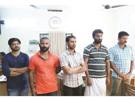 തൃശൂരില്‍ കടയുടമയ്ക്കും ജീവനക്കാരനും വെട്ടേറ്റ സംഭവം: പ്രതികള്‍ അറസ്റ്റില്‍, പിടിയിലായത് അഞ്ച് പേര്‍