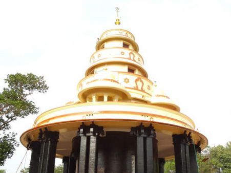 വനിതാ മതിലിനെതിരെ ശിവഗിരി മഠം; എന്തിനായിരുന്നു ഇന്ന് തന്നെ മതില്‍? തീര്‍ഥാടനത്തിന് ആളെ കുറച്ചു