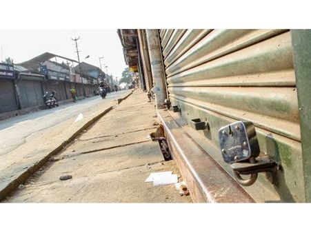 പണിമുടക്ക് ഹര്‍ത്താലായി.. കാസര്‍കോട് 2.75 ലക്ഷം തൊഴിലാളികള്‍ പണിമുടക്കില്‍, സര്‍ക്കാര്‍ ഓഫീസുകള്‍ വിജനം