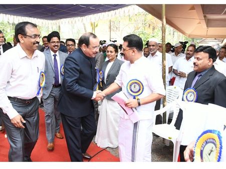 വഖഫ് കേസുകള്‍ കുന്നുകൂടുന്നു; കോഴിക്കോട് പുതിയ ട്രിബ്യൂണല്‍ പ്രവര്‍ത്തനം തുടങ്ങി