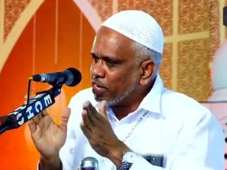 മുസ്ലിം ലീഗ് മലപ്പുറം ജില്ലാ സമ്മേളന വേദിയിലെ ഗാനമേളക്കെതിരെ സമസ്ത