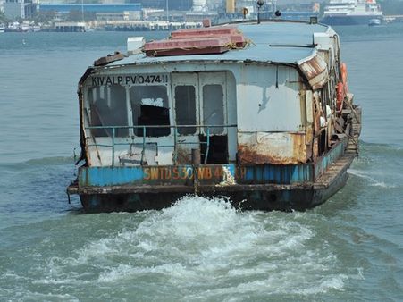 സെസിന് പിന്നാലെ യാത്ര ബോട്ടുകളുടെ നിരക്കും ഉയർത്തുന്നു; കു​റ​ഞ്ഞ നി​ര​ക്ക് ആറ് രൂപയാകും!!