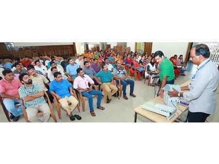 ലോക്സഭാ തിരഞ്ഞെടുപ്പ്: ജീവനക്കാര്‍ക്കായി പരിശീലന പരിപാടി ആരംഭിച്ചു!!!.
