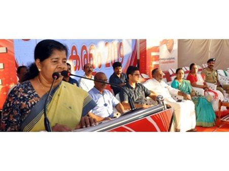 സര്‍ക്കാരിന്റെ ആയിരം ദിനം: കൊല്ലം ജില്ലാതല ആഘോഷത്തിന് തുടക്കമായി, ജെ മേഴ്സിക്കുട്ടിയമ്മ ഉദ്ഘാടനം ചെയ്തു!!