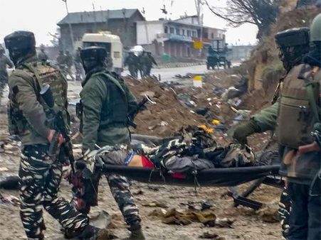 രണ്ട് ചാവേറുകള്‍ ഇനിയും ജീവനോടെ... അതിർത്തി കടന്നത് 21 ഭീകരര്‍; ഇന്ത്യയ്ക്കിനി ഭയത്തിന്റെ നാളുകള്‍?