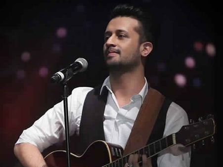 പാക് താരങ്ങള്‍ക്ക് വിലക്കേര്‍പ്പെടുത്തി സിനി വര്‍ക്കേഴ്‌സ് അസോസിയേഷന്‍, പുല്‍വാമയില്‍ പ്രതിഷേധം!!