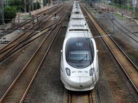 ദില്ലിയില്‍ നിന്നും മീററ്റിലേക്ക് 60 മിനിട്ട് മാത്രം!! അതിവേഗ റെയില്‍പാതയെക്കുറിച്ച് 10 കാര്യങ്ങള്‍