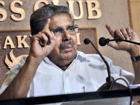 ആന്റണിയേക്കാള്‍ സീനിയര്‍, പക്ഷേ സ്ഥാനം പിന്നില്‍!!! കെഎസ് യു സ്ഥാപിച്ച വയലാര്‍ രവിയുടെ കഥ