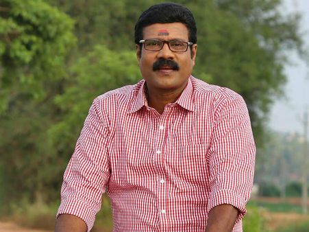 'മണി'നാദം നിലച്ചിട്ട് മൂന്ന് വര്‍ഷം: മരണത്തിലെ ദുരൂഹത തുടരുന്നു, മലയാളികളുടെ മനസ്സില്‍  മായാതെ മണി!!