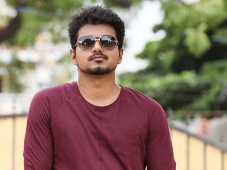 പാത്ത് ജാഗ്രതയാ ഇരിങ്കെ; പട്ടാളക്കാരനുമായുള്ള വിജയിയുടെ ഫോൺ സംഭാഷണം വൈറൽ