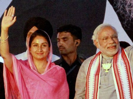 നെഹ്റുവിനെതിരെ വിമർശനവുമായി കേന്ദ്രമന്ത്രി; പഞ്ചാബിനെ ഭിന്നിപ്പിച്ചു, സിഖുകാരെ മോശമായി ചിത്രീകരിച്ചു