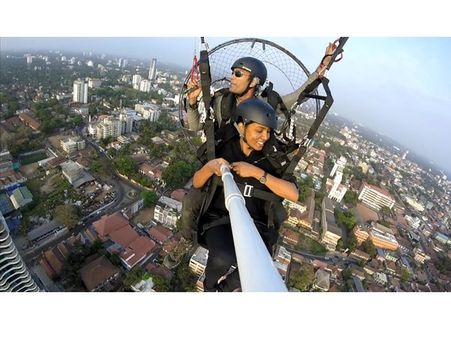 കോഴിക്കോട് നഗരം ഇനി പറന്ന് കാണാം... ആകാശത്തു നിന്നും സബ് കലക്ടറു‌ടെ സെൽഫി, കി‌ടിലൻ ഫോട്ടോകൾ കാണാം..