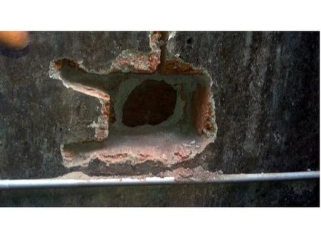 സ്വര്‍ണക്കടയുടെ ചുമര് തുരന്ന് മോഷണ ശ്രമം, ചുമരിന്റ ഒരുകല്ല് അടര്‍ത്തിമാറ്റിയ നിലയില്‍, സംഭവം താനൂരില്‍