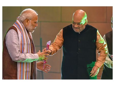 ലോക ചരിത്രത്തിലെ ആ പമ്പര വിഡ്ഢിത്തം വിചാരണ ചെയ്യുന്ന തിരഞ്ഞെടുപ്പാണിത്, വൈറലായി കുറിപ്പ്