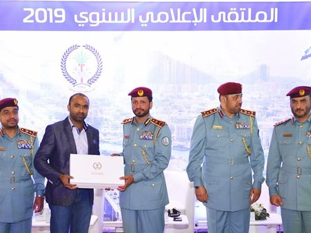 പൊതുജന സുരക്ഷയും ബോധവത്‍ക്കരണവും: വൺഇന്ത്യ മലയാളത്തിന് ഷാർജാ പോലീസിന്റെ ആദരം