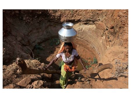 കുടിവെള്ളമില്ലാതെ വലഞ്ഞ് ഇന്ത്യൻ ഗ്രാമങ്ങൾ; നിറവേറാതെ ബിജെപിയുടെ പ്രധാന തിരഞ്ഞെടുപ്പ് വാഗ്ദാനം