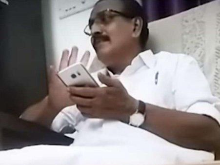 ഒളികാമറ വിവാദം: അന്വേഷണ റിപ്പോര്‍ട്ടിന് പിന്നാലെ എംകെ രാഘവന് കുരുക്ക്!! കേസെടുത്തു