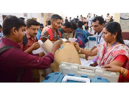 വയനാട് ലോക്‌സഭാ മണ്ഡലത്തില്‍ 13,57819 വോട്ടര്‍മാര്‍: സ്ത്രീവോട്ടര്‍മാര്‍ കൂടുതലുള്ള മണ്ഡലം; കൂടുതല്‍ വോട്ടര്‍മാര്‍ വണ്ടൂര്‍ നിയോജകമണ്ഡലത്തില്‍