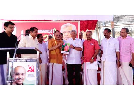 രാഷ‌്ട്രീയ മഹാഭാരതയുദ്ധത്തിൽ ബിജെപി പരാജയപ്പെടും; പുതിയ ഇന്ത്യയിൽ നരേന്ദ്രമോദി ദുര്യോധനനും അമിത‌്ഷാ ദുശാസനനും ആണ‌െന്ന് സീതാറാം യെച്ചൂരി