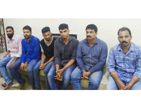 കുഴൽപ്പണ ഇടപാടുകാരെ ആക്രമിച്ച് പണം തട്ടുന്ന സംഘം പിടിയില്‍: അറസ്റ്റിലായവരില്‍ കൊലക്കേസ് പ്രതികളും!