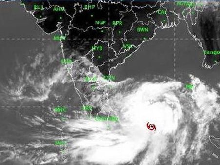ഭീതിയിലാഴ്ത്തി ഫാനി: മെയ് മൂന്നിന് ഒഡിഷ തീരത്തേക്ക്, 11 ജില്ലകളില്‍ പെരുമാറ്റച്ചട്ടം നീക്കി!!