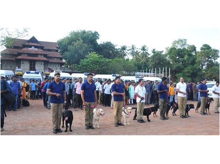 തൃശൂര്‍ പൂരം സുരക്ഷയ്ക്ക് പോലീസ് സജ്ജം; 10 ഡോഗ് സ്‌ക്വാഡ്, 160 ബോംബ് ഡിറ്റക്ഷന്‍ ടീം, അഞ്ച് ഐപിഎസ് ഉദ്യോഗസ്ഥർ...