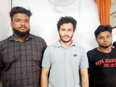 അപകടത്തില്‍പ്പെട്ട വാഹനം മാറ്റി മറ്റൊരു വാഹനം ഹാജരാക്കി ഇന്‍ഷൂറന്‍സ് തുക തട്ടിയെടുക്കാന്‍ ശ്രമം, മൂന്നു പേര്‍ അറസ്റ്റില്‍